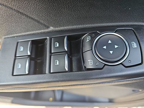 Used 2025 Ford Escape ST-Line Select AWD/4WD image 27