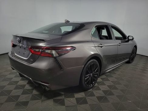 Used 2023 Toyota Camry SE image 8