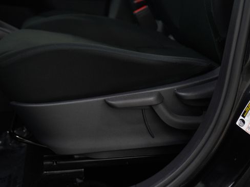 Used 2024 Nissan Kicks S FWD image 22