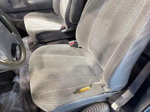 Used 1995 Toyota Previa DX image 23