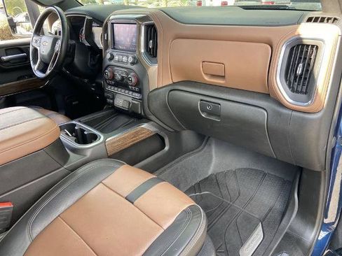 Used 2023 Chevrolet Silverado 3500 High Country image 25