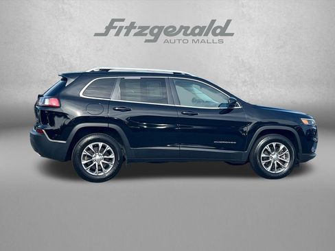 Used 2019 Jeep Cherokee Latitude Plus w/ Comfort/Convenience Group AWD/4WD image 3