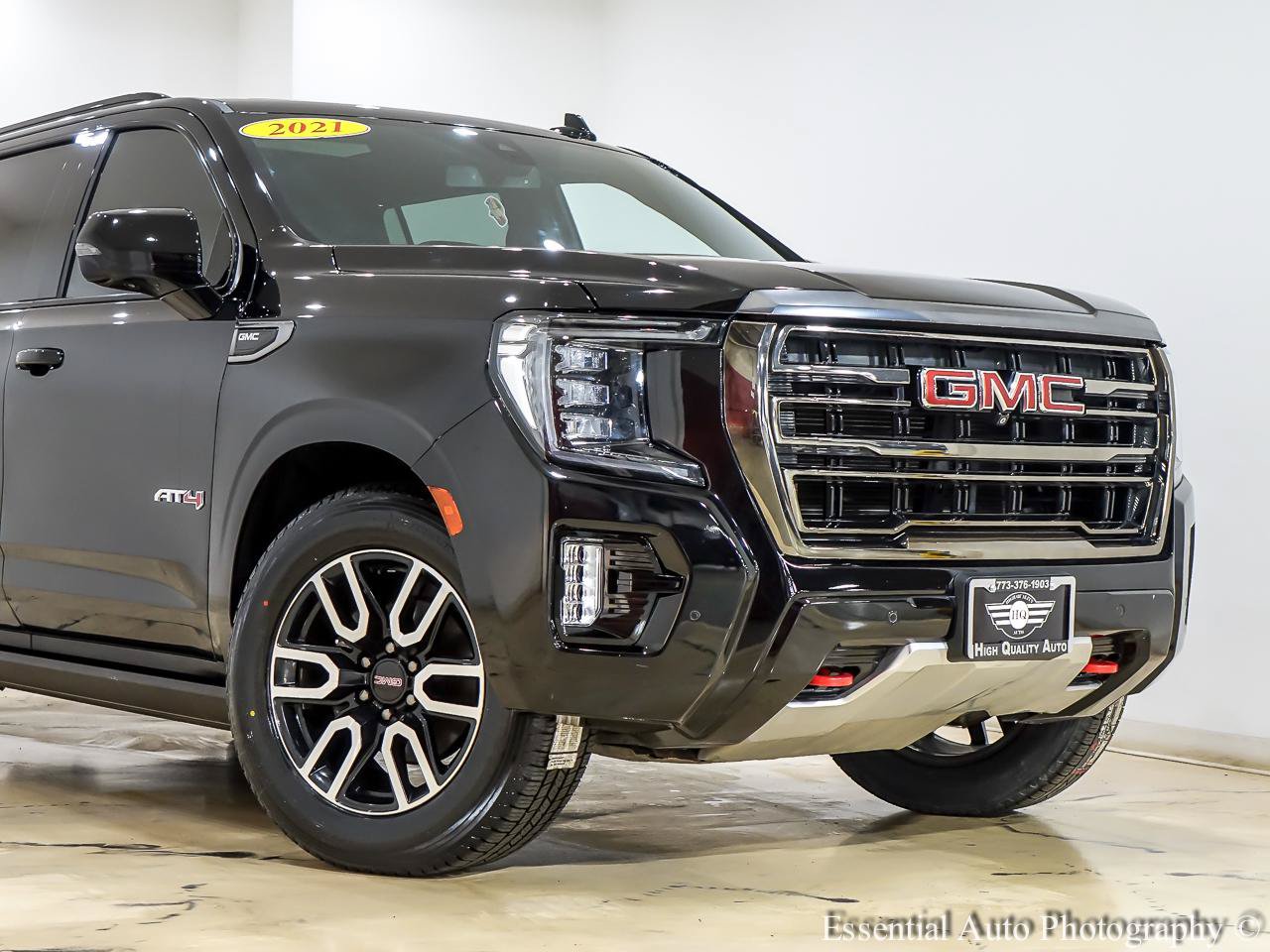Used 2021 GMC Yukon XL AT4 w/ AT4 Premium Plus Package AWD/4WD image 2