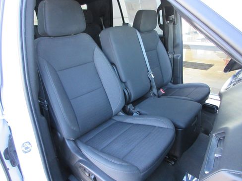 Used 2021 GMC Yukon SLE image 27