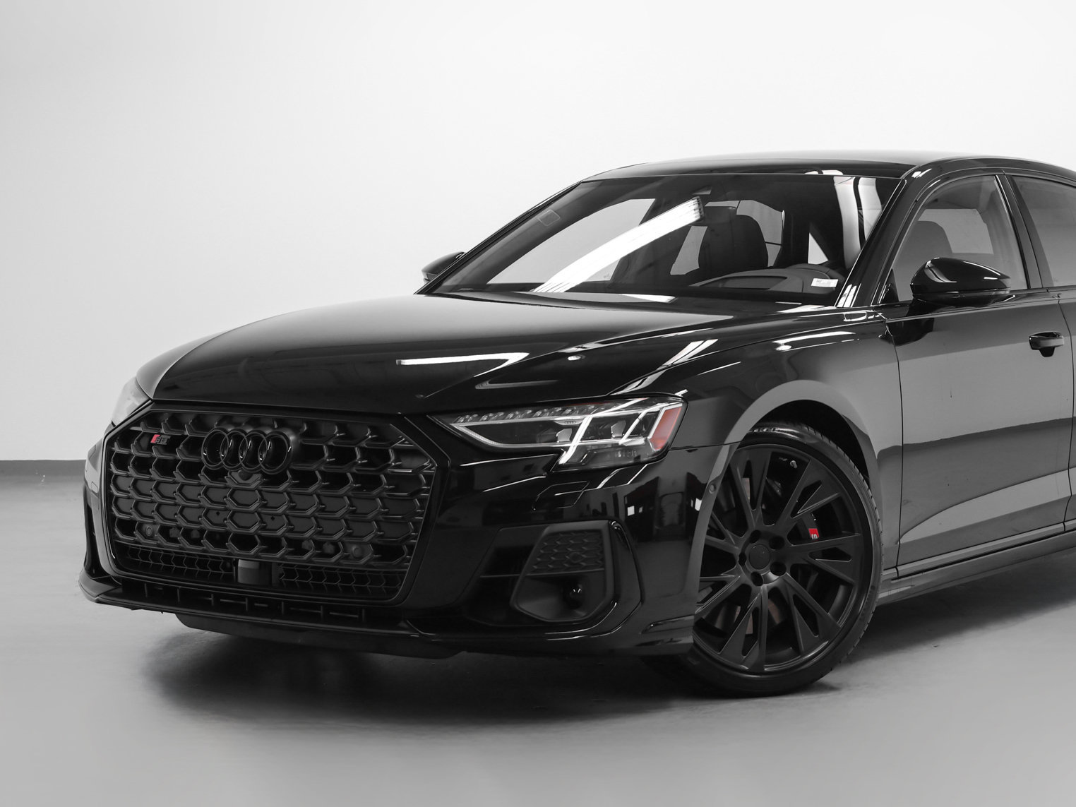 Used 2026 Audi S8 w/ Executive Plus Package AWD/4WD image 7