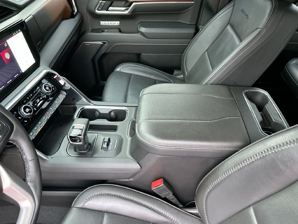 Used 2025 GMC Sierra 1500 Denali w/ Denali Reserve Package AWD/4WD image 28