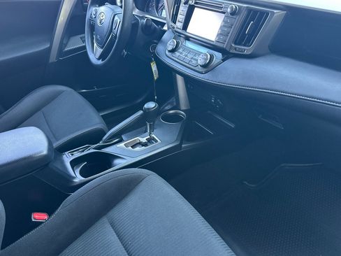 Used 2013 Toyota RAV4 XLE image 13
