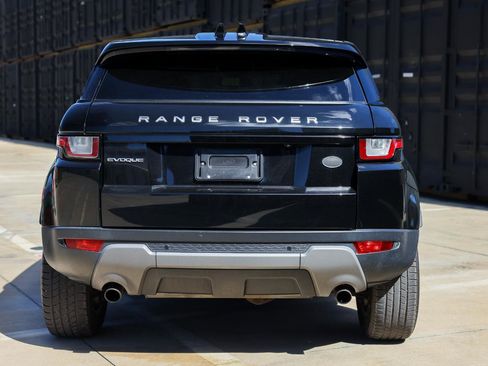 Used 2017 Land Rover Range Rover Evoque SE image 7