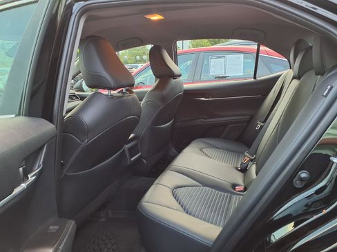 Used 2023 Toyota Camry SE AWD/4WD image 19