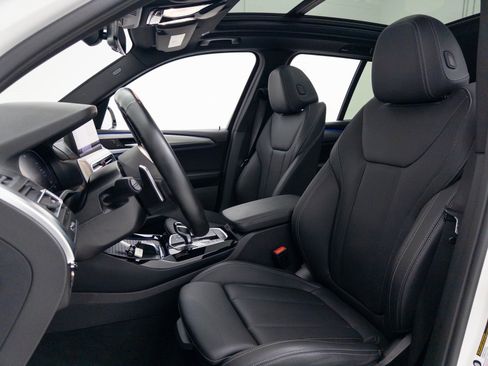 Used 2024 BMW X3 sDrive30i w/ Premium Package image 21