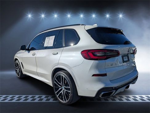 Used 2019 BMW X5 xDrive50i w/ M Sport Package image 5