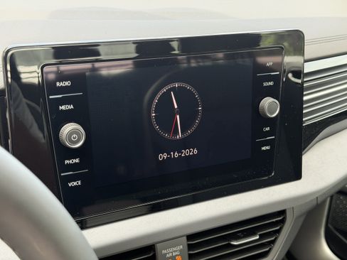New 2026 Volkswagen Jetta SE FWD image 24