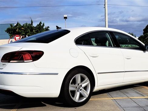 Used 2015 Volkswagen CC Sport FWD image 6