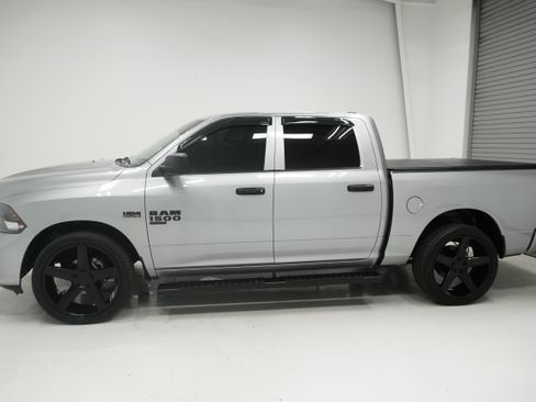 Used 2019 RAM 1500 Express w/ Express Value Package RWD image 6