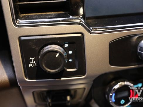 Used 2022 Ford F350 King Ranch w/ FX4 Off-Road Package image 23