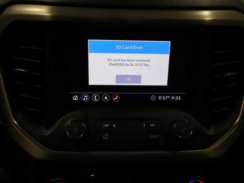 Used 2020 GMC Acadia Denali w/ Denali Ultimate Package AWD/4WD image 28