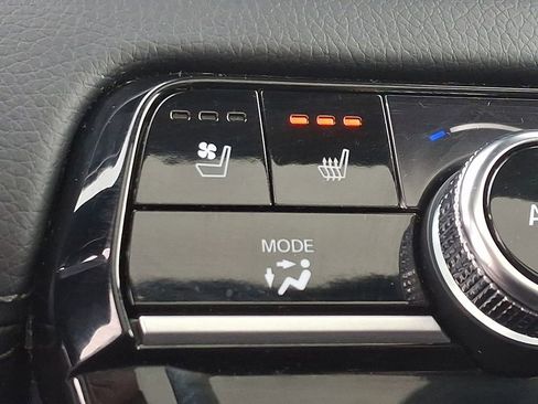 Used 2023 Honda Pilot Elite image 24