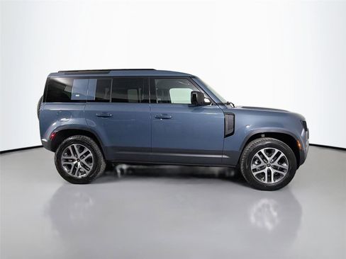 Used 2024 Land Rover Defender 110 S AWD/4WD image 4