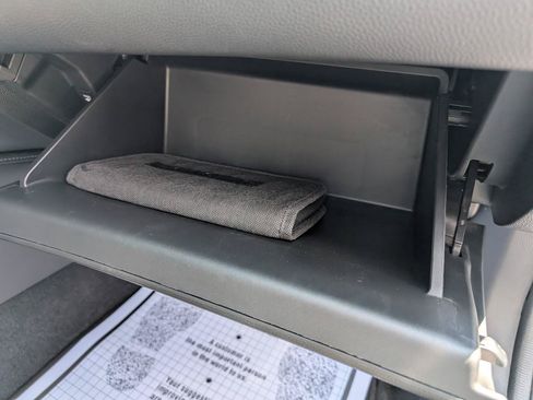 Used 2018 Honda Accord Touring image 38