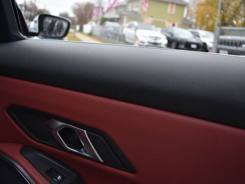 Used 2024 BMW 330i Sedan w/ Convenience Package image 27