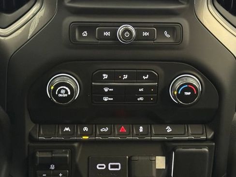 Certified 2024 Chevrolet Silverado 1500 Custom Trail Boss w/ LPO, Dark Essentials Package AWD/4WD image 17