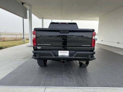 Used 2023 Chevrolet Silverado 2500 Custom w/ Custom Value Package image 7