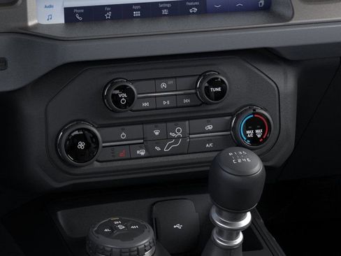 New 2025 Ford Bronco 4-Door image 33