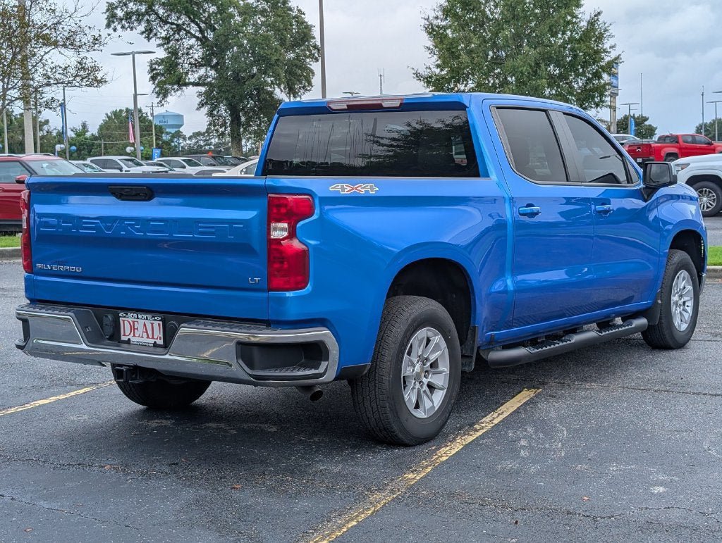 Used 2025 Chevrolet Silverado 1500 LT w/ Protection Package AWD/4WD image 3