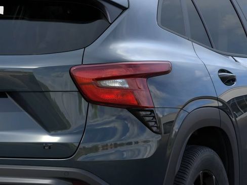 New 2026 Chevrolet Trax LT w/ Driver Confidence Package FWD image 11