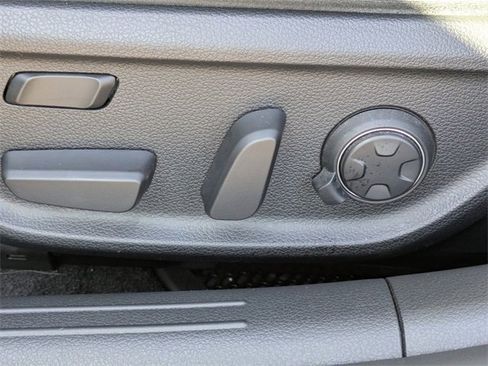 Used 2023 Genesis G70 3.3T w/ Sport Prestige Package image 17