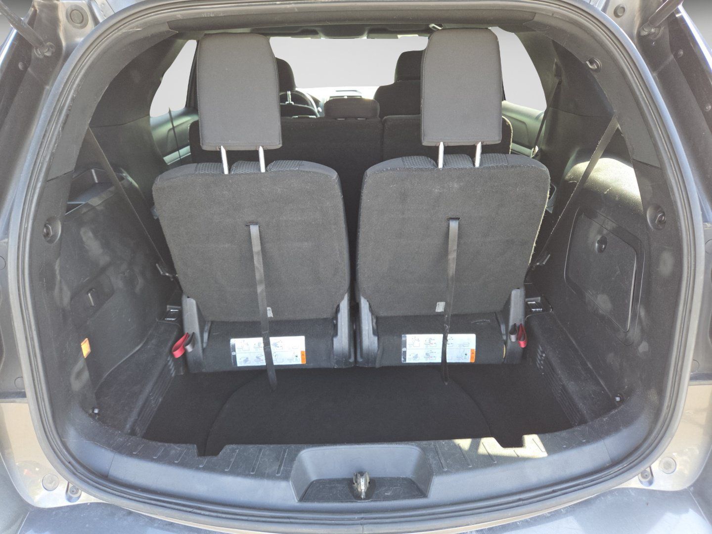 Used 2016 Ford Explorer XLT AWD/4WD image 24
