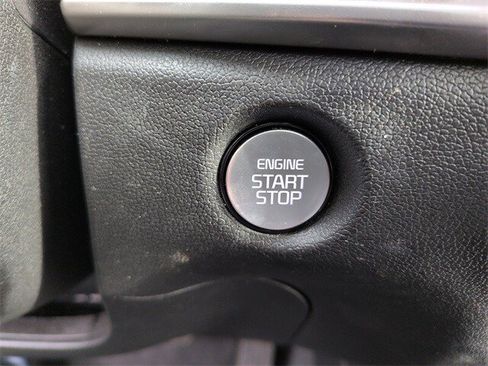 Used 2025 Kia Sorento S w/ Panoramic Sunroof Package image 20