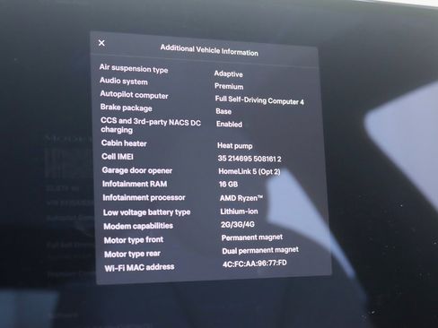 Used 2023 Tesla Model S Plaid image 27