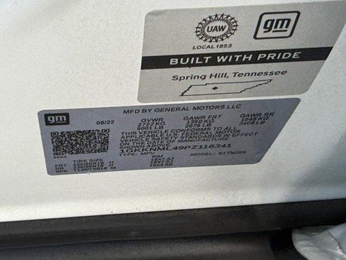 Used 2023 GMC Acadia SLT image 32