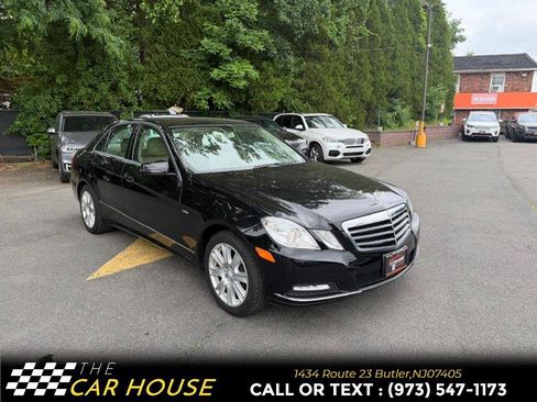 Used 2012 Mercedes-Benz E 350 4MATIC Sedan image 9