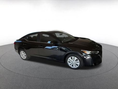Used 2025 Nissan Sentra S image 2