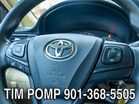 Used 2015 Toyota Camry LE FWD image 25