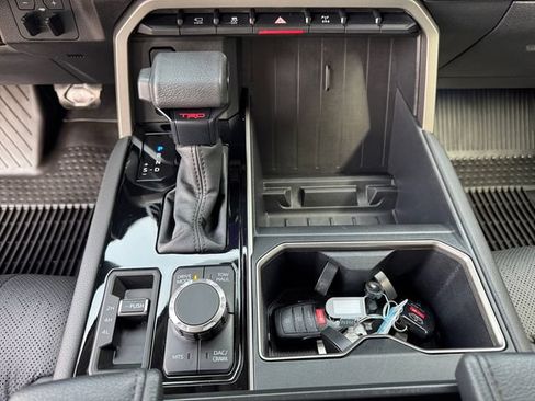 Used 2024 Toyota Tundra Limited w/ TRD Off-Road Package AWD/4WD image 27