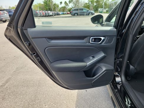 Used 2023 Honda Civic Sport image 14