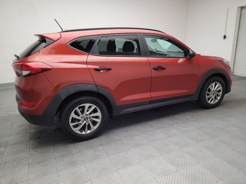 Used 2016 Hyundai Tucson SE w/ Option Group 02 FWD image 10