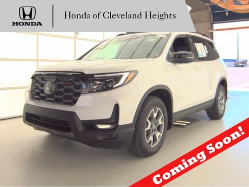 Used 2022 Honda Passport TrailSport image 1