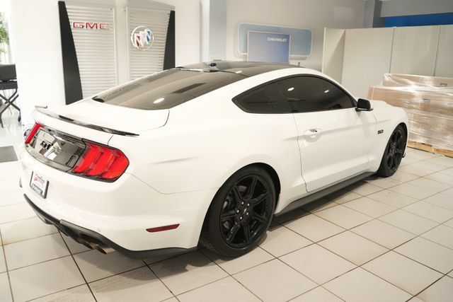 Used 2019 Ford Mustang GT Premium w/ Equipment Group 401A RWD image 7