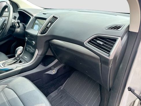 Used 2018 Ford Edge SEL w/ Equipment Group 201A image 32