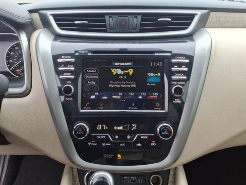 Used 2019 Nissan Murano SV image 11
