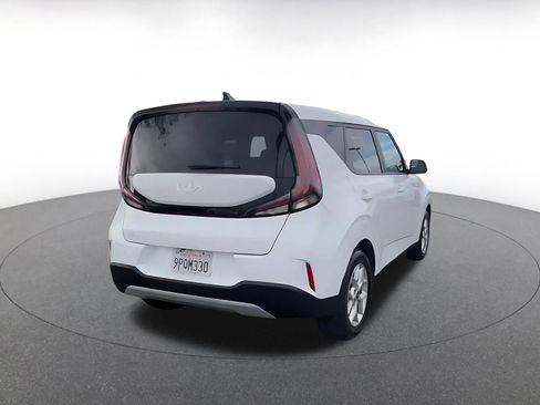 Used 2025 Kia Soul LX w/ LX Technology Package image 14