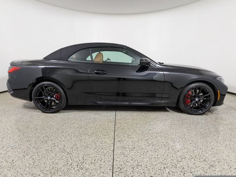 Used 2024 BMW 430i xDrive Convertible w/ M Sport Package image 8
