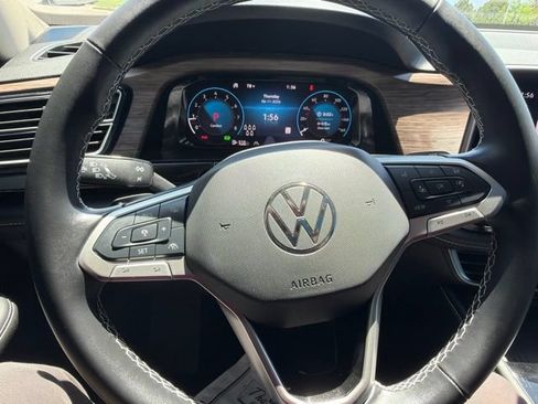 Certified 2025 Volkswagen Atlas SEL AWD/4WD image 29