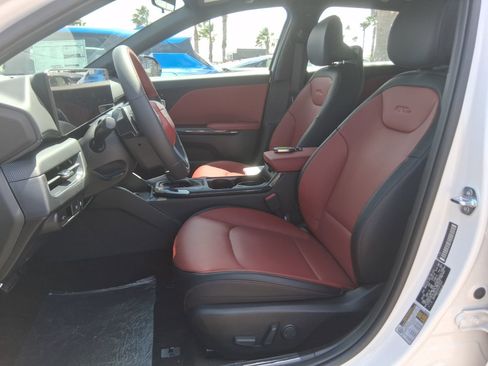 New 2026 Kia K4 GT-Line Turbo FWD image 17