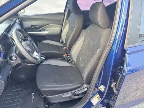 Used 2019 Nissan Kicks SV FWD image 15
