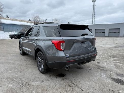 Used 2022 Ford Explorer XLT w/ Equipment Group 202A image 25